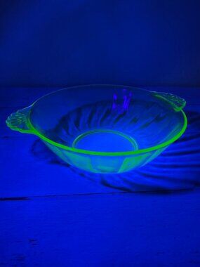 Anchor Hocking Vaseline Uranium Glass Bowl Green Depression Glass